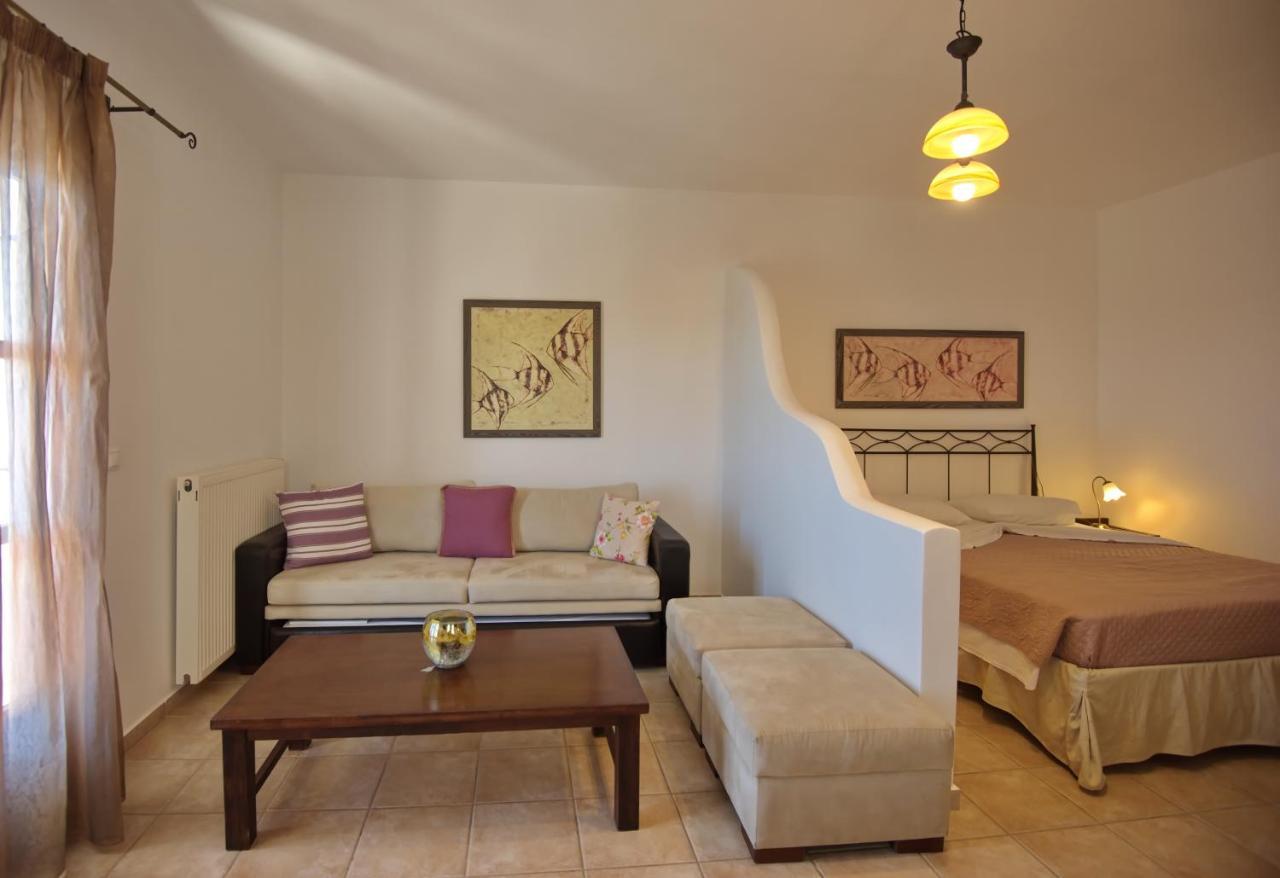 Yalis Hotel Votsi  Zewnętrze zdjęcie