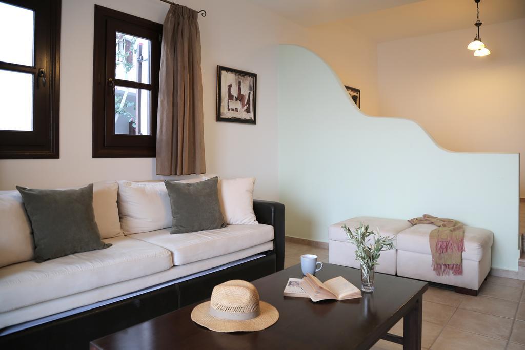 Yalis Hotel Votsi  Zewnętrze zdjęcie