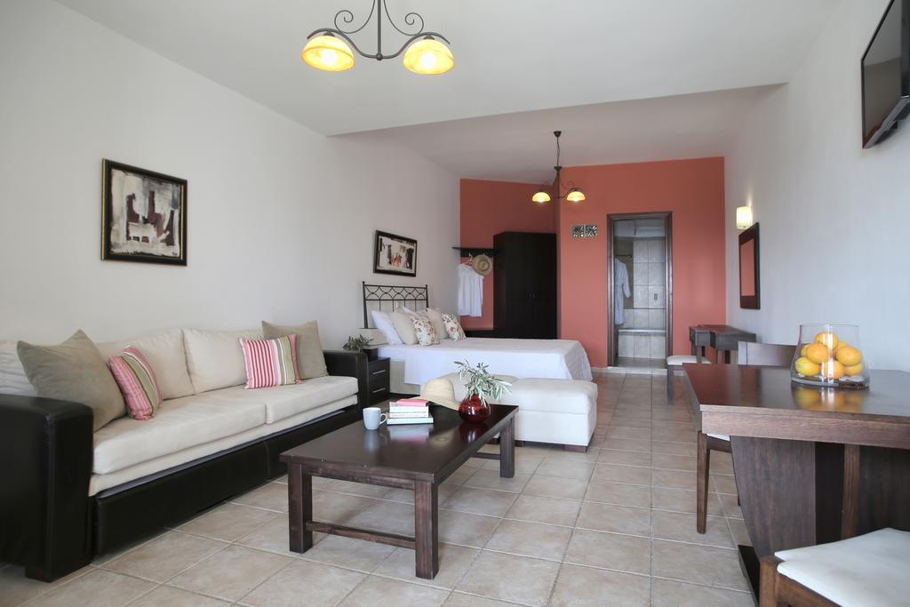 Yalis Hotel Votsi  Zewnętrze zdjęcie